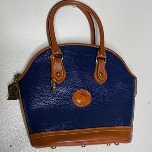 DOONEY Y BOURKE usada como nueva